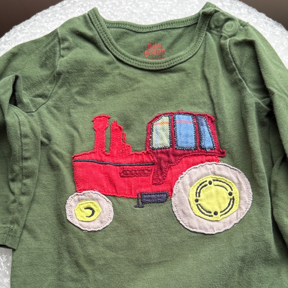 Mini Boden Green Shirt with Red Tractor Design appliqué size 6-12 months